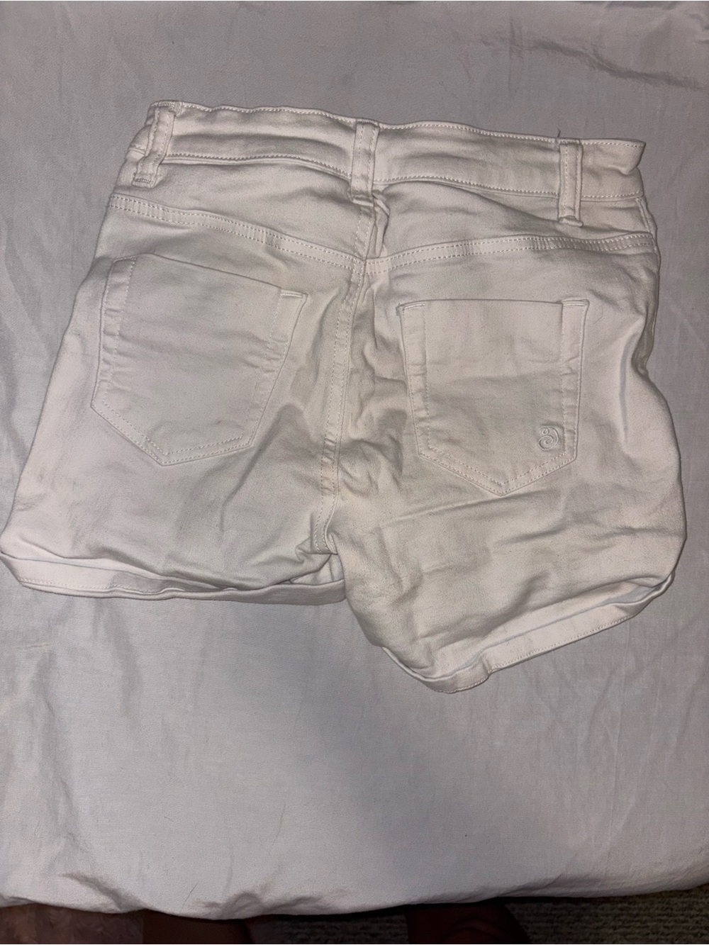 White Women's Casual Denim Shorts - Classic Back Pocket Design